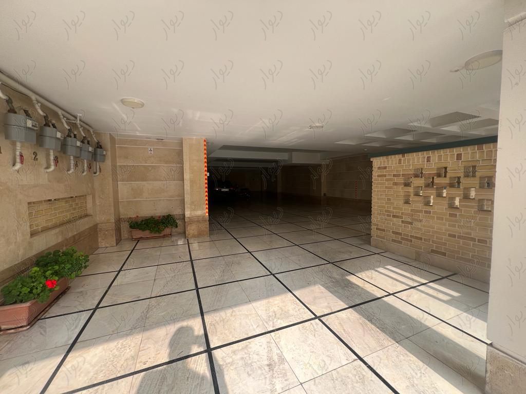 موقعیت اداری - مترو اقدسیه ۵ طبقه تکواحد- یکجا|فروش دفتر کار، دفتر اداری و مطب|تهران, آجودانیه|دیوار