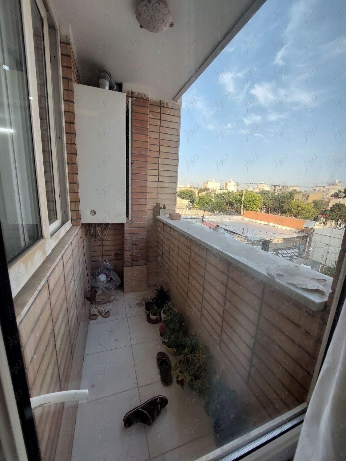 (( آپارتمان ۹۵ متری دو خواب عروس دامادی ))|اجارهٔ آپارتمان|اصفهان, هفتون|دیوار
