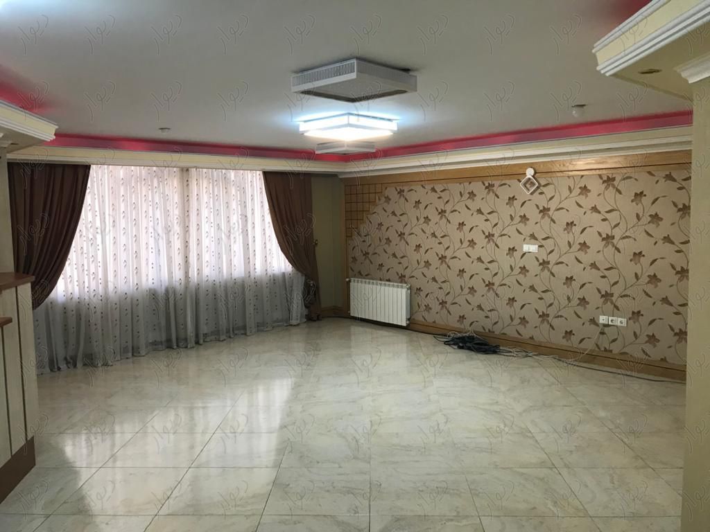 آپارتمان ۳ خواب تک واحدی ابتدای خیابان شهید اقایی|اجارهٔ آپارتمان|شیراز, شهرک ایثار|دیوار