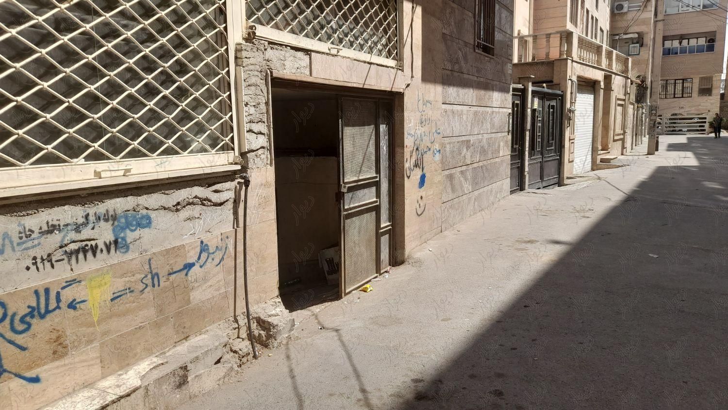 زیر زمین .ورودی ماشین رو نزدیک به خیابان بهشتی|اجارهٔ مغازه و غرفه|کرج, کمال‌شهر|دیوار