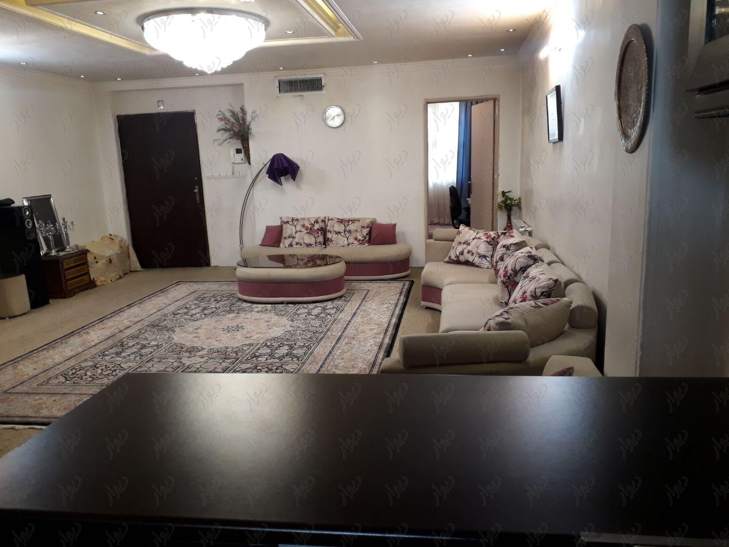 ۳طبقه تک واحدی یک طبقه پیلوت با۴پارکینگ|فروش آپارتمان|تهران, صالح‌آباد شرقی|دیوار