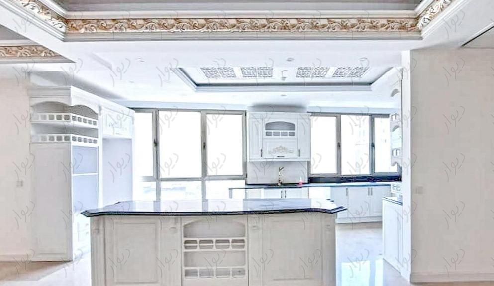 182 متر تاپ لوکیشن لاهور*خوش نقشه و مدرن*تک واحدی|فروش آپارتمان|اصفهان, بیسیم|دیوار