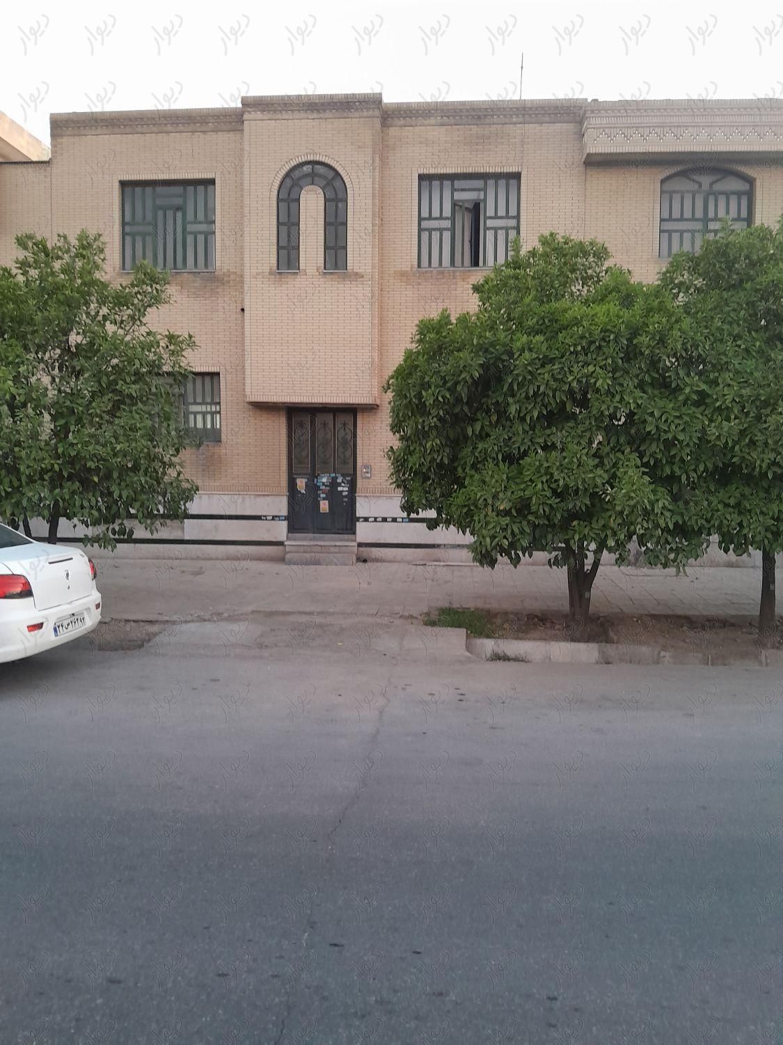منزل بر بلوار رحمت دوبر کوچه|فروش خانه و ویلا|شیراز, شهرک سراج|دیوار