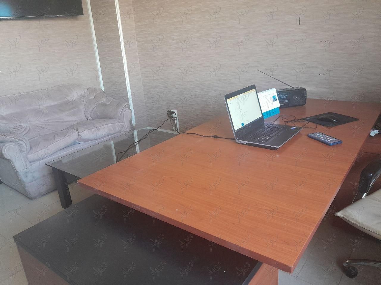 استفاده شراکتی از یک دفتر ساختمانی|اجارهٔ دفتر کار، اتاق اداری و مطب|تهران, مسعودیه|دیوار