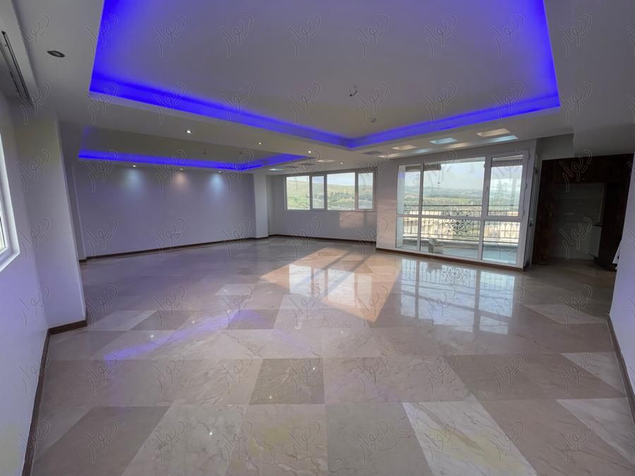 اجاره آپارتمان ۲۰۵ متری/اکواریومی/طبقه آخر/لاله|اجارهٔ آپارتمان|تهران, سوهانک|دیوار