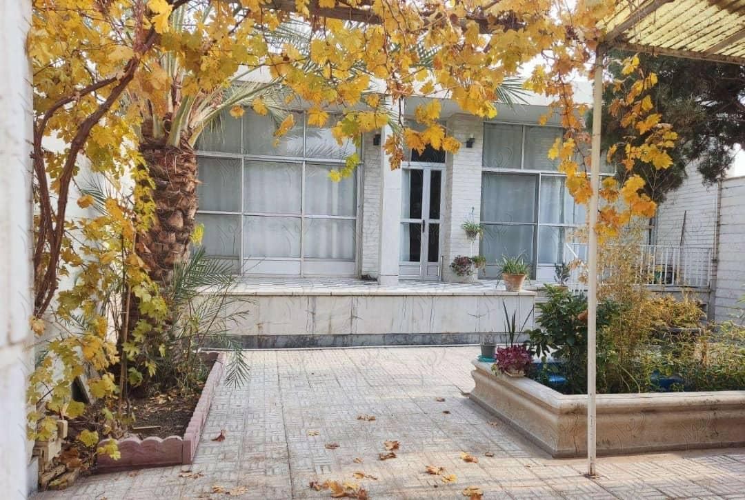 منزل 2طبقه ویلایی 300متری خیابان فروغی|اجارهٔ خانه و ویلا|اصفهان, بیدآباد|دیوار