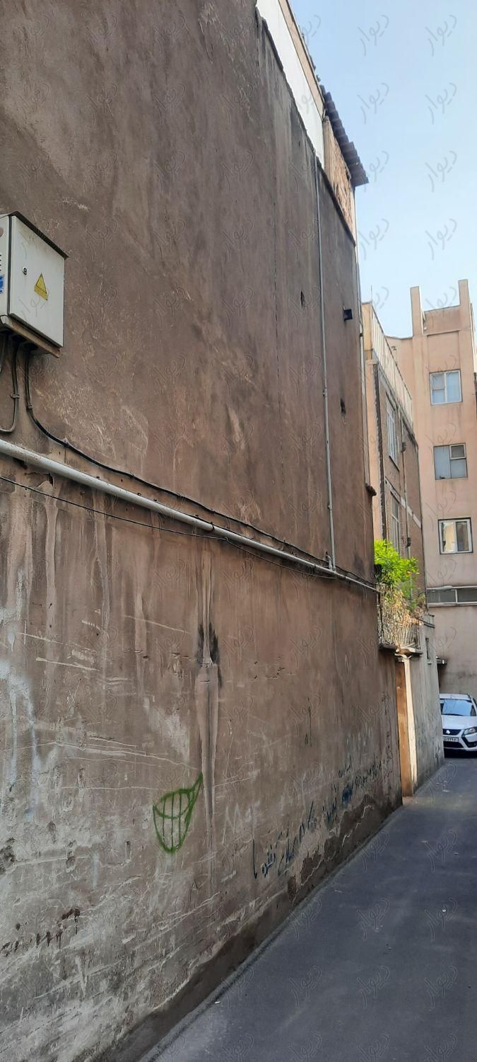 کلنگی 111 متر چسب خ سلسبیل تاپ لوکیشن|فروش زمین و کلنگی|تهران, سلسبیل|دیوار
