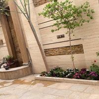 اپارتمان ۲۲۰ متری با حیاط اختصاصی|فروش آپارتمان|اصفهان, خواجو|دیوار