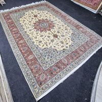 فرش دستباف ۹ متری و کناره ۴ متری کاشان کرم‌پیازی|فرش|تهران, آرارات|دیوار