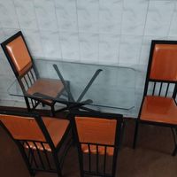 میز و صندلی در حد نو|میز و صندلی غذاخوری|فیروزکوه, |دیوار