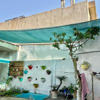 خانه حیاط دار دربست سرسبز مناسب کلاس و کارگاه|اجارهٔ خانه و ویلا|اصفهان, شیخ صدوق|دیوار