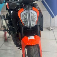 دوک کی تی ام 250 (KTM)|موتورسیکلت|شیراز, ظهور|دیوار