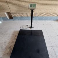 ترازو باسکول ۲ تنی کفی ابعاد ۱۰۵×۱۰۵|فروشگاه و مغازه|اصفهان, عسگریه|دیوار