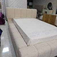 تخت تمام پارچه حجمی ترند سال|تخت و سرویس خواب|شیراز, شهرک گلها|دیوار