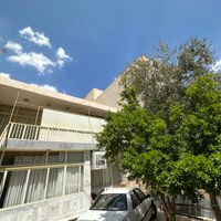 خانه ویلایی، ۲طبقه ، باز سازی شده سال۹۰|اجارهٔ خانه و ویلا|اصفهان, شیخ صدوق|دیوار