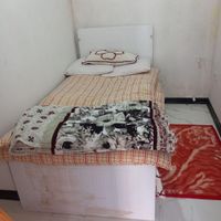 تخت چوبی  یکنفره با تشک طبی|تخت و سرویس خواب|تهران, آشتیانی|دیوار