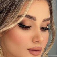 میکاپ و شنیون تخصصی عروس ومحفلی در سالن vip|خدمات آرایشگری و زیبایی|اصفهان, جلفا|دیوار