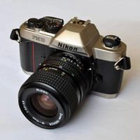 دوربین عکاسی nikon fm10 نایاب|دوربین عکاسی و فیلم‌برداری|تهران, شهرک غرب|دیوار