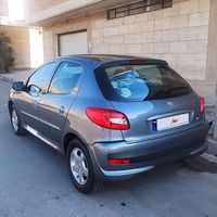 پژو 207i اتوماتیک، مدل ۱۳۹۷|خودرو سواری و وانت|شیراز, آزادگان|دیوار