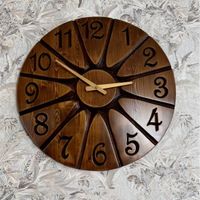 ساعت چوبی در حد نو