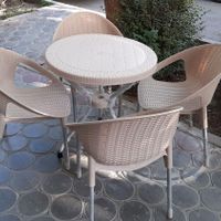 میز و صندلی پلاستیکی|میز و صندلی غذاخوری|اصفهان, همدانیان|دیوار
