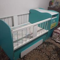 تخت نوزاد نوجوان به همراه تشک نو|تخت و صندلی بچه|تهران, شارق شرقی|دیوار