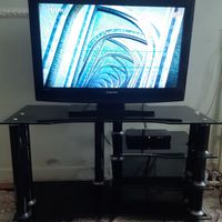 تلویزیون ۳۲ اینچ دستگاه دیجیتال و میزتلویزیون|تلویزیون و پروژکتور|تهران, فلاح|دیوار