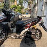 واریو 150مشکی معاوضه با nmax|موتورسیکلت|تهران, جمال‌زاده|دیوار