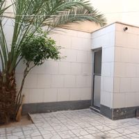 درب ساخت طبقه همکف محل و دارای حیاط اختصاصی|اجارهٔ خانه و ویلا|اصفهان, لاله|دیوار