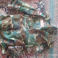 لباس نظامی|لباس|اصفهان, ملک‌شهر|دیوار