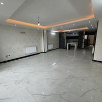 آپارتمان ۱۱۰ متری / باهنر / خادمی|فروش آپارتمان|اصفهان, شهیش‌آباد|دیوار