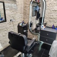 استخدام آرایشگر اقا ماهر و یک کاراموز نوجوان|استخدام درمانی، زیبایی و بهداشتی|تهران, سلسبیل|دیوار