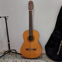 گیتار یاماها C40 به همراه کیف و پایه گیتار|گیتار، بیس و امپلیفایر|مشهد, امام خمینی|دیوار