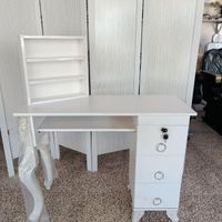 میز کار مدل ۳کشو پایه آهویی /میز ناخنکار مانیکور|آرایشگاه و سالن‌های زیبایی|بندر انزلی, |دیوار