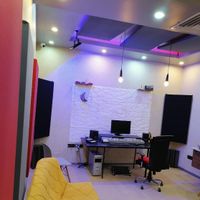 استودیو - آموزش آهنگ سازی و میکس و مسترینگ|خدمات آموزشی|اصفهان, شهرک کاوه|دیوار