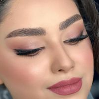میکاپ و شنیون تخصصی عروس ومحفلی در سالن vip|خدمات آرایشگری و زیبایی|اصفهان, جلفا|دیوار