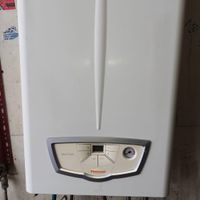 پکیج دست دوم با ضمانت|آبگرمکن، پکیج، شوفاژ|اصفهان, سپاهان‌شهر|دیوار