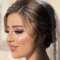میکاپ و شنیون تخصصی عروس ومحفلی در سالن vip|خدمات آرایشگری و زیبایی|اصفهان, جلفا|دیوار
