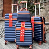 چمدان مسافرتی رویال چمدون سفر جهیزیه عروس کیف ساک|کیف، کفش و کمربند|اصفهان, جوباره|دیوار