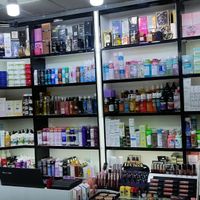 واگذاری مغازه آرایشی و بهداشتی|اجارهٔ مغازه و غرفه|مریوان, |دیوار