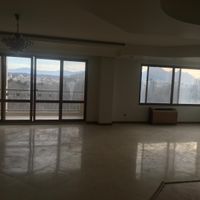 ۵۷۰متر/طبقه۶/بر مشتاق/ویو پارک/۴خواب|اجارهٔ آپارتمان|اصفهان, مشتاق|دیوار