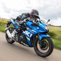 SUZUKI R250  GSX . مدل ۱۴۰۱ .صفر و خشک|موتورسیکلت|تهران, امامت|دیوار