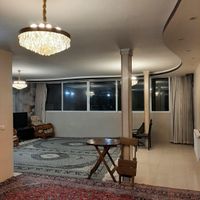 آپارتمان سه خوابه شیک چهار راه وفایی|اجارهٔ آپارتمان|اصفهان, خرم|دیوار