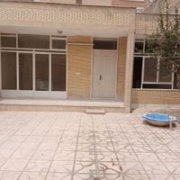 ویلائی یک طبقه دربست ،|اجارهٔ خانه و ویلا|اصفهان, شهرک کاوه|دیوار