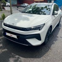 کی ام سی J۷، شخصی، نمایشگاه نیستم رنگ سفیدمدل ۱۴۰۴