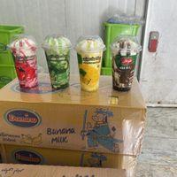 پخش انواع بستنی ونوشمک|فروشگاه و مغازه|اصفهان, خمینی‌شهر|دیوار