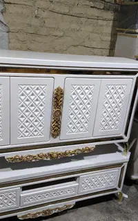 کنسول‌آینه‌و‌میز‌تی‌وی