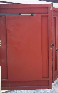 تعمیرات و نصب راه اندازی درب برقی در تمام نقاط شهر