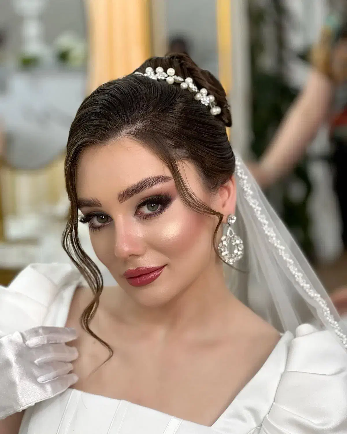 میکاپ وشنیون عروس ومحفلی+آموزش درشاهینشهرواصفهان|خدمات آرایشگری و زیبایی|شاهینشهر, عطار|دیوار