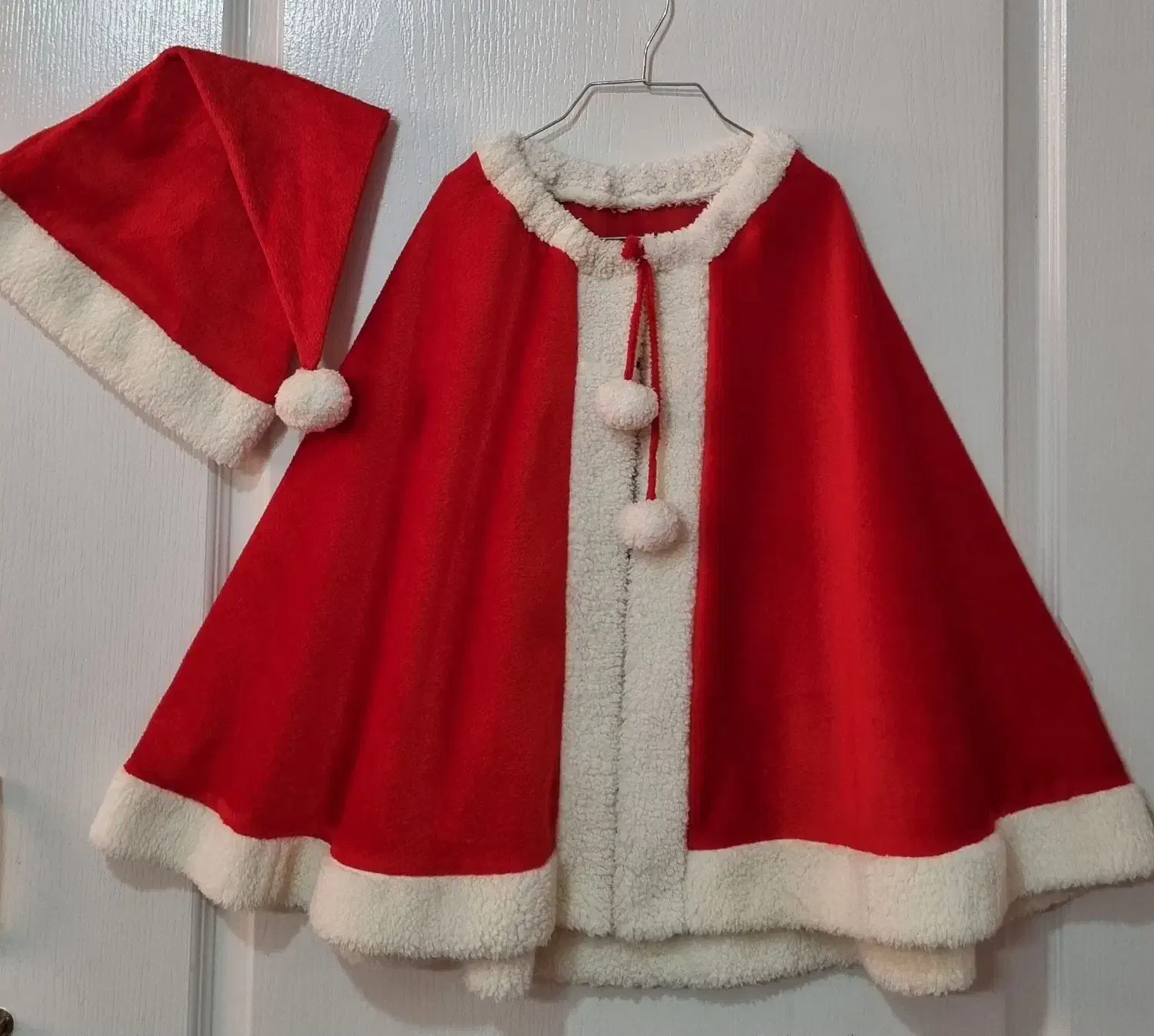 کلاه و شنل و شال بابانوئل|لباس|آبیک, |دیوار